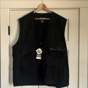 5.11 Tactical Men's Dark Vest with Pockets